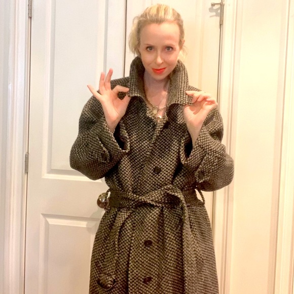Exquisite Burberry Scottish wool belted coat!🫶🏻